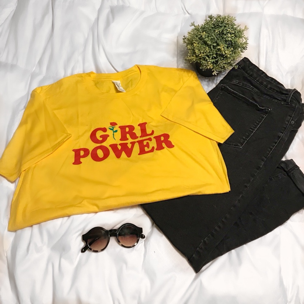 girl power tee 🌹